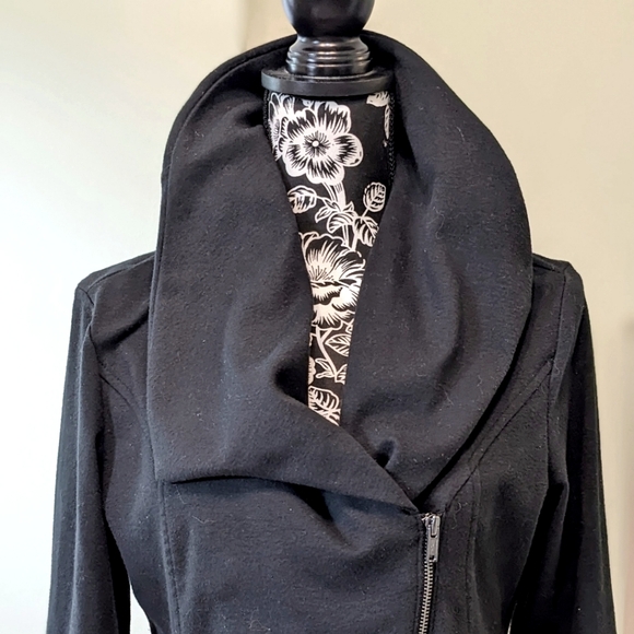 Banana Republic Women's Petite Jacket Black Full Zip Shawl Collar Pockets MP - Picture 8 of 9
